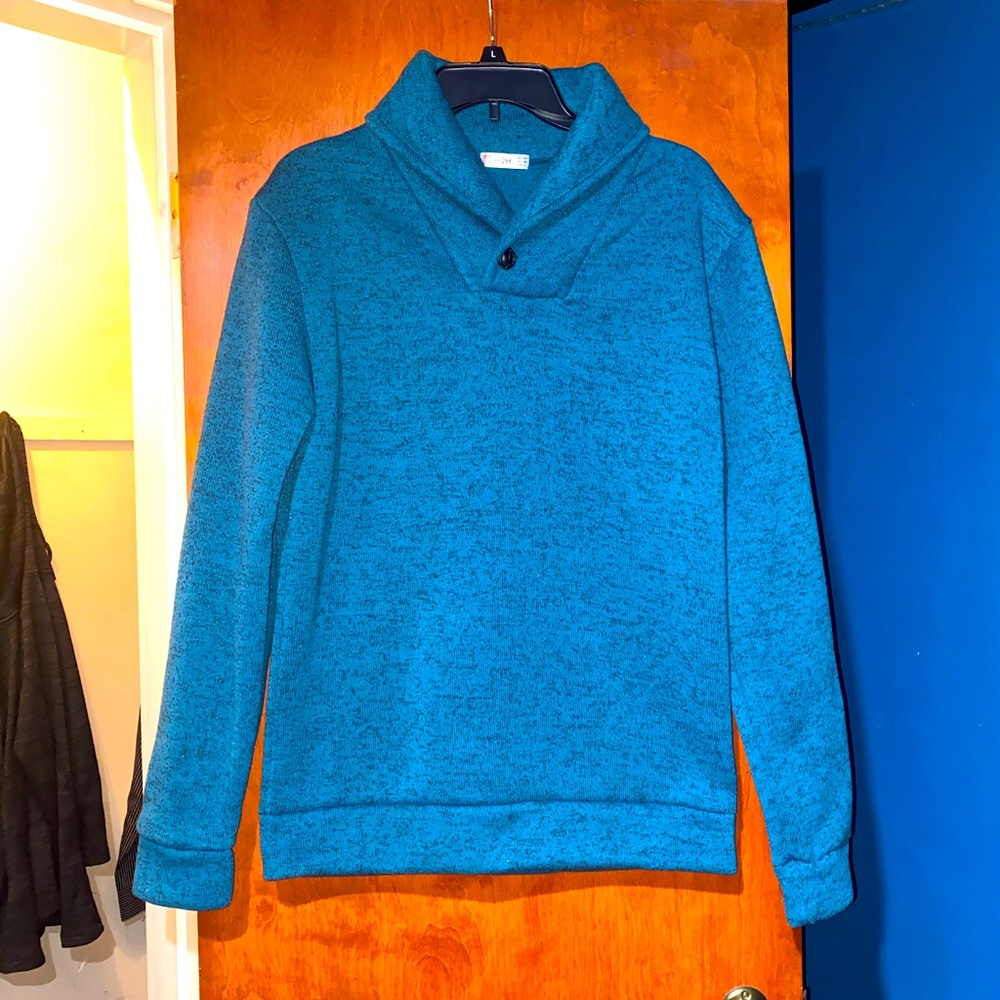 H2H sweater